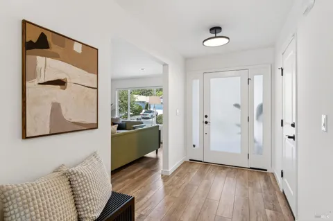 $997,000 | 309 Mountain View Drive, Healdsburg, CA 95448
