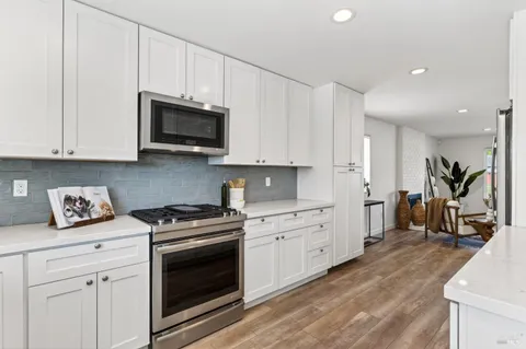 $997,000 | 309 Mountain View Drive, Healdsburg, CA 95448
