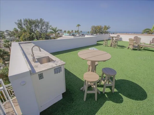 $3,799,000 | 111 6th Street North, Bradenton Beach, FL 34217