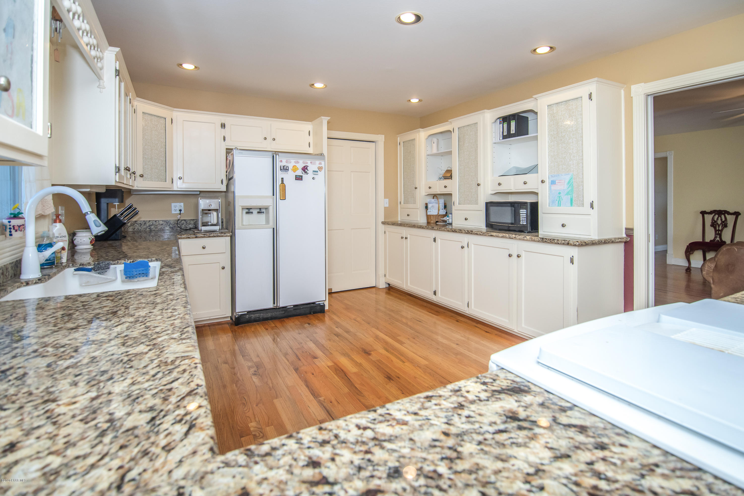 2350 West Sundial Road Chino Valley, AZ 86323 - Photo 27 of 49 Kitchen