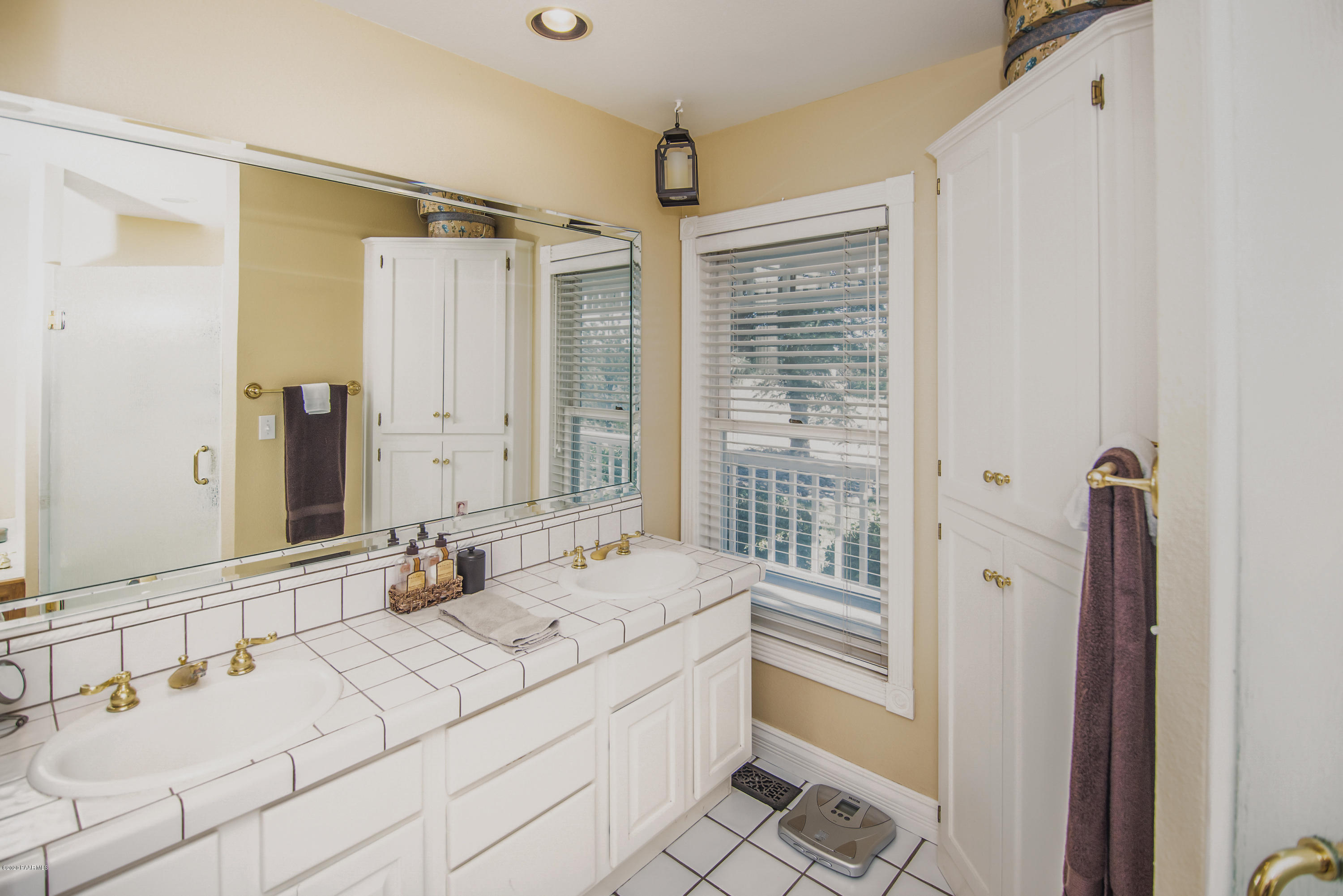 2350 West Sundial Road Chino Valley, AZ 86323 - Photo 32 of 49 Master Bath