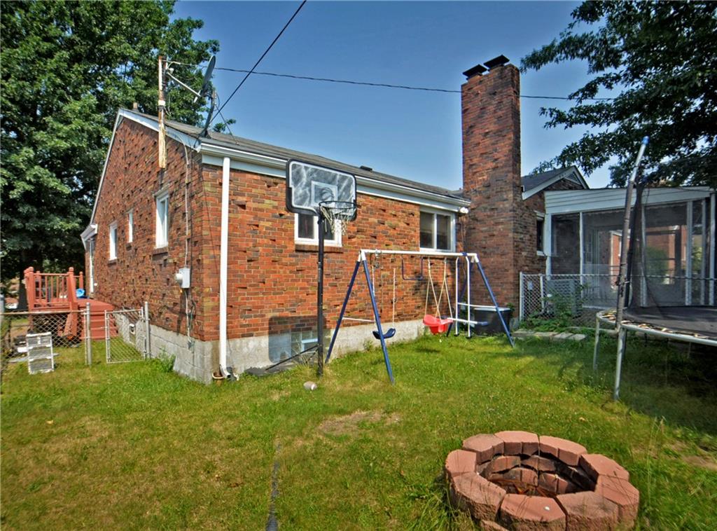 1813-1815 Greentree Road Pittsburgh, PA 15220 - Photo 22 of 23 Gallery Image 22