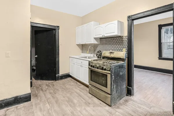 $100,000 | 9 Monument Street, Newburgh, NY 12550
