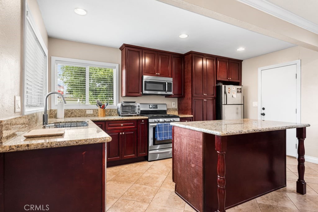3554 Royal Simi Valley, CA 93063 - Photo 38 of 56