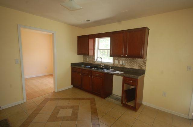 6620 Wendover Road Roanoke, VA 24019 - Photo 7 of 25 KITCHEN 2