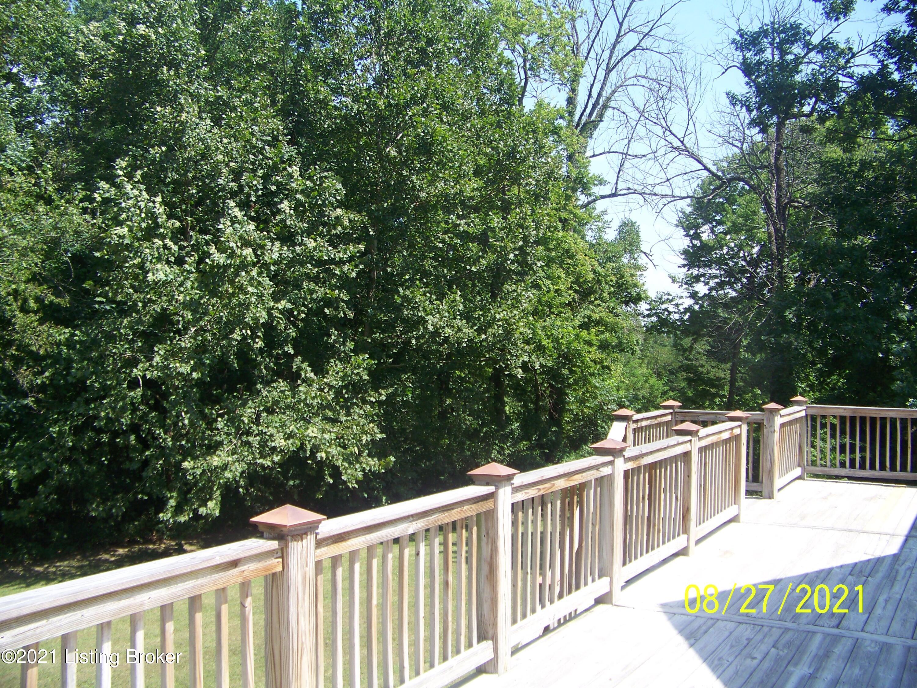 13717 Buttermilk Ridge Road Louisville, KY 40299 - Photo 17 of 49 100_1863