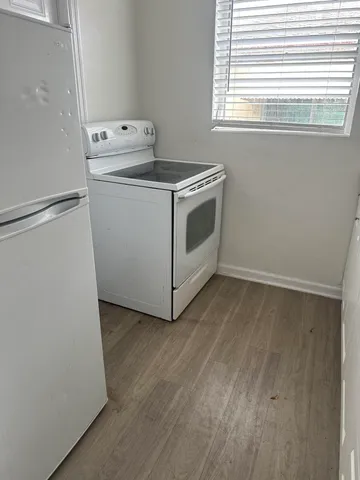 $1,250 | 178 East 27th Street, Unit 2, Riviera Beach, FL 33404