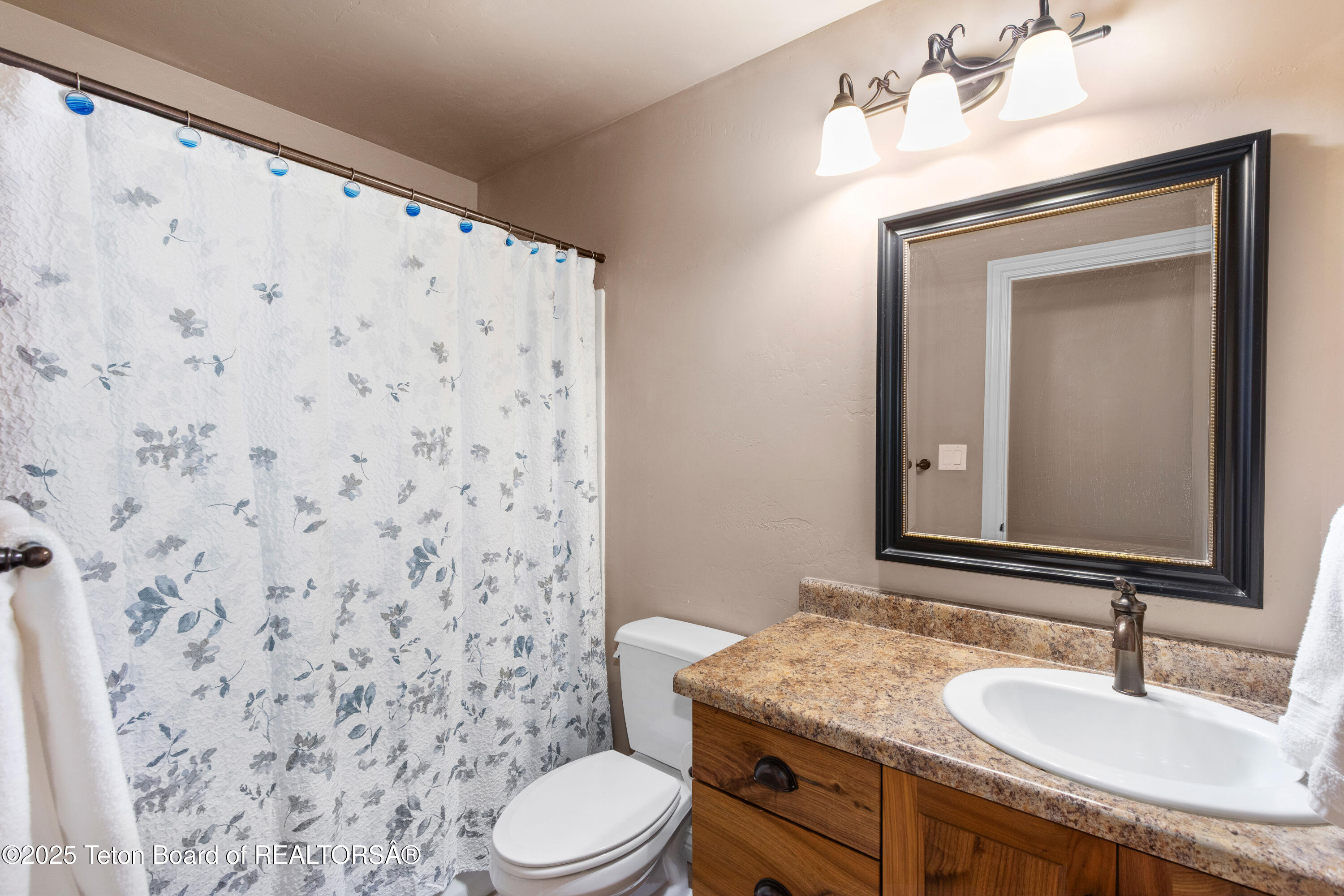 247 Freedom Lane Freedom, WY 83120 - Photo 11 of 57 247 Freedom Ln IMG_0799