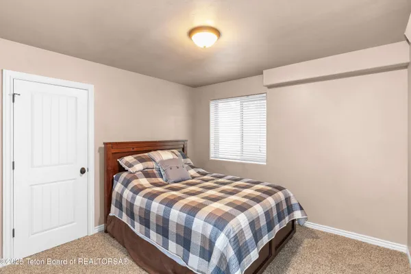 $1,150,000 | 247 Freedom Lane, Freedom, WY 83120