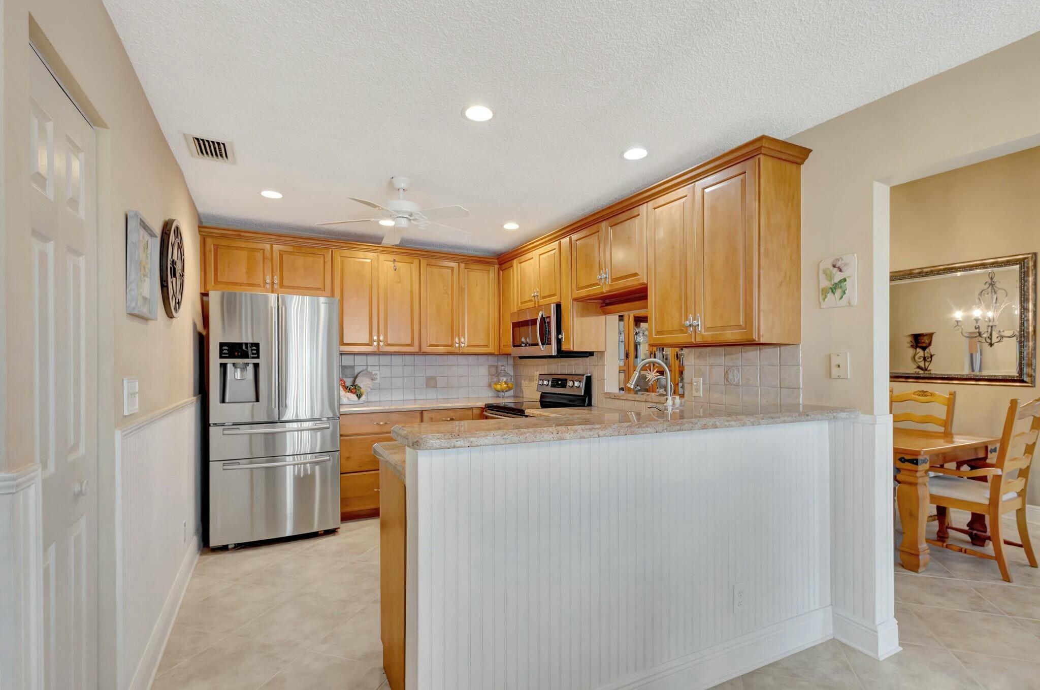 128 Ocean Dunes Circle Jupiter, FL 33477 - Photo 14 of 49 tempImageqI0T7Z