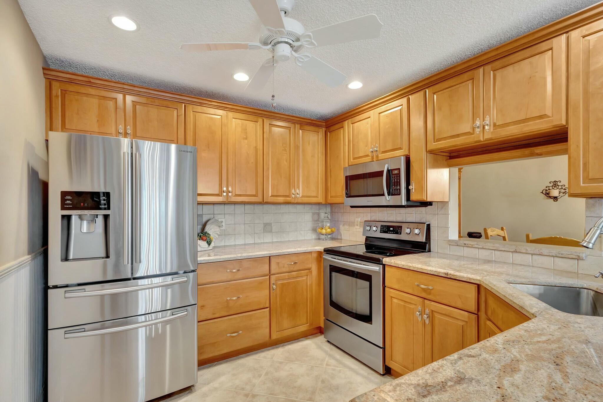 128 Ocean Dunes Circle Jupiter, FL 33477 - Photo 15 of 49 tempImagewt93Dx