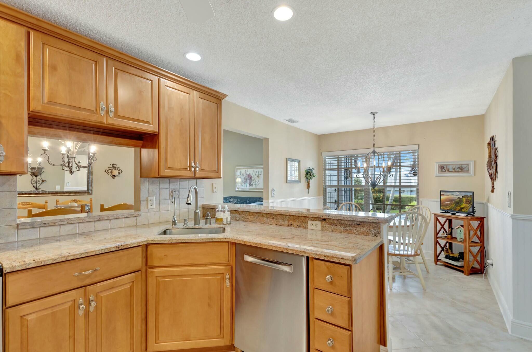 128 Ocean Dunes Circle Jupiter, FL 33477 - Photo 17 of 49 tempImageCxdHRY