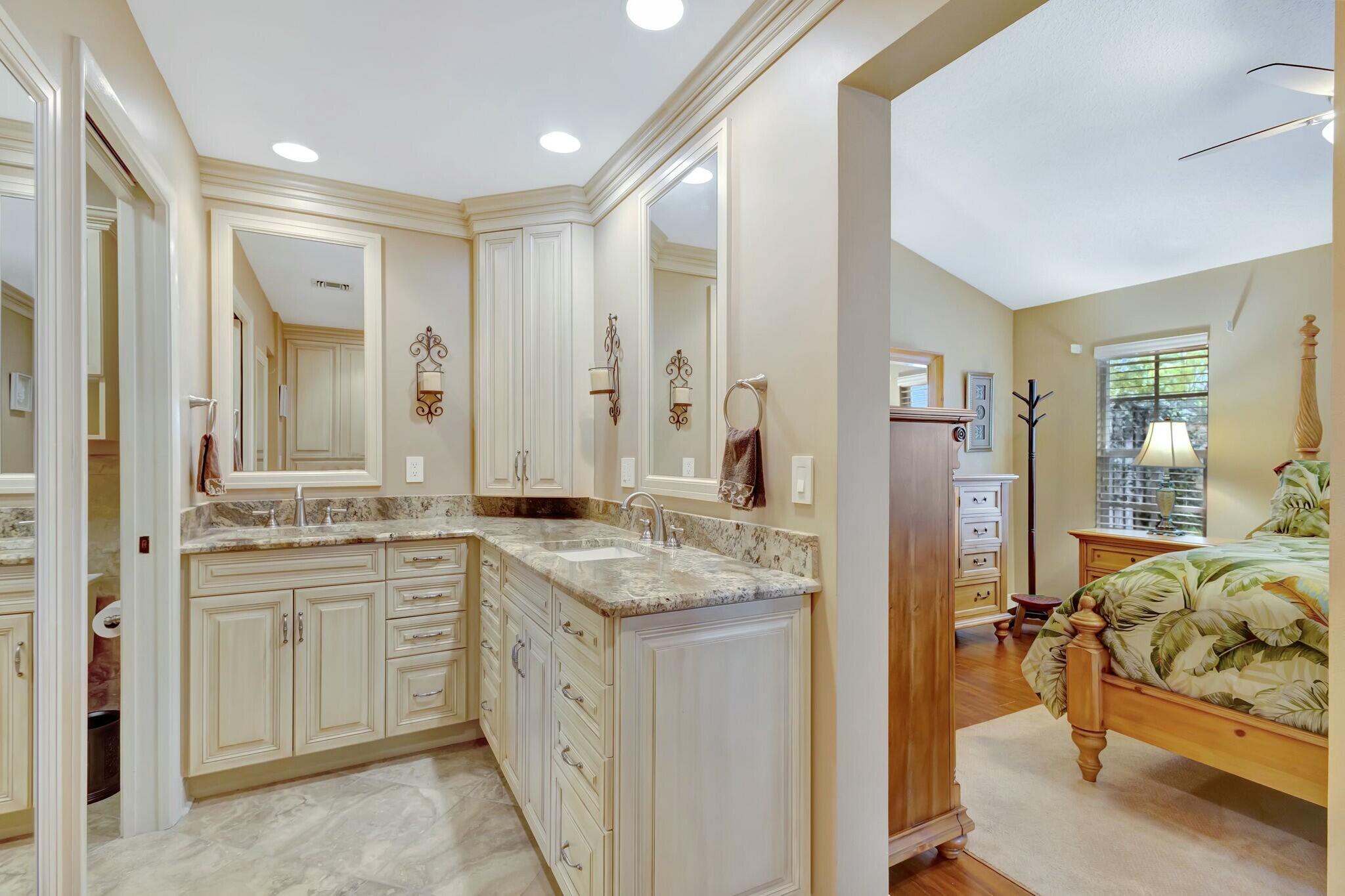 128 Ocean Dunes Circle Jupiter, FL 33477 - Photo 20 of 49 tempImageNpFEZX