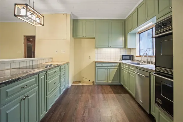 $299,000 | 303 Raintree Place, Pineville, LA 71360