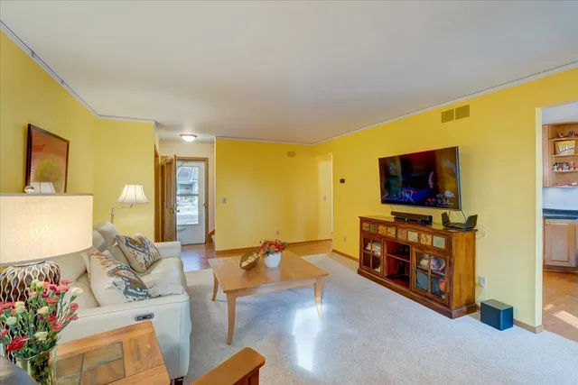 $308,999 | 476 Basswood Avenue, Unit 476, Verona, WI 53593