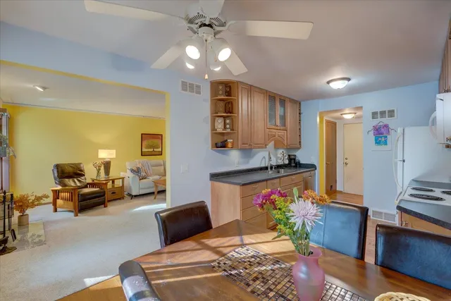 $308,999 | 476 Basswood Avenue, Unit 476, Verona, WI 53593