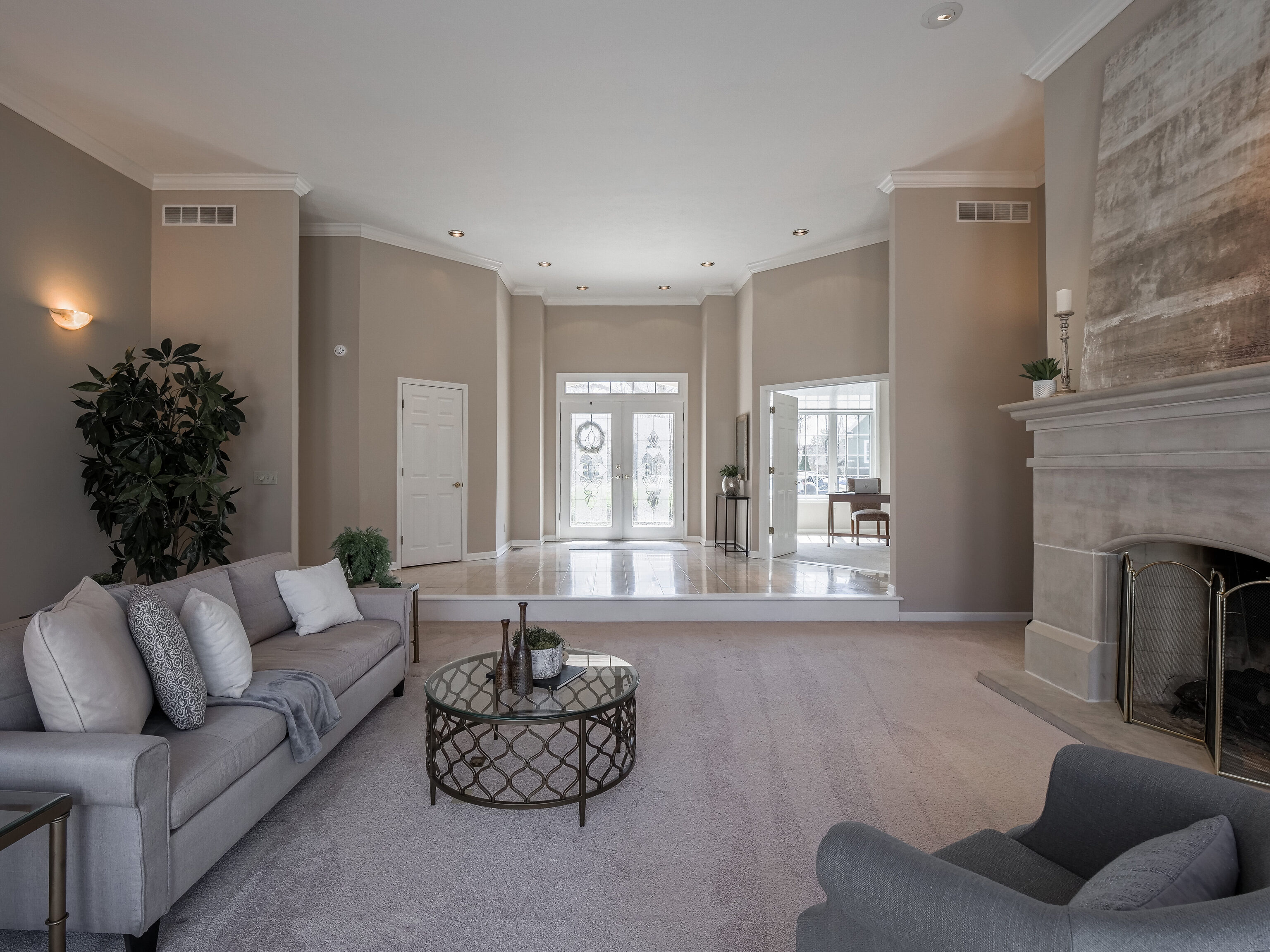 11650 Armada Court Fishers, IN 46037 - Photo 8 of 50