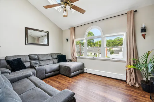 $850,000 | 117 Ocean Avenue, Massapequa Park, NY 11762