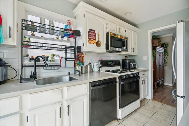 $850,000 | 117 Ocean Avenue, Massapequa Park, NY 11762