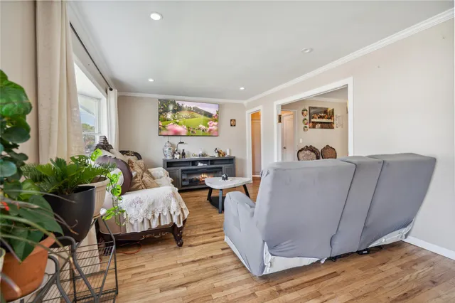 $850,000 | 117 Ocean Avenue, Massapequa Park, NY 11762