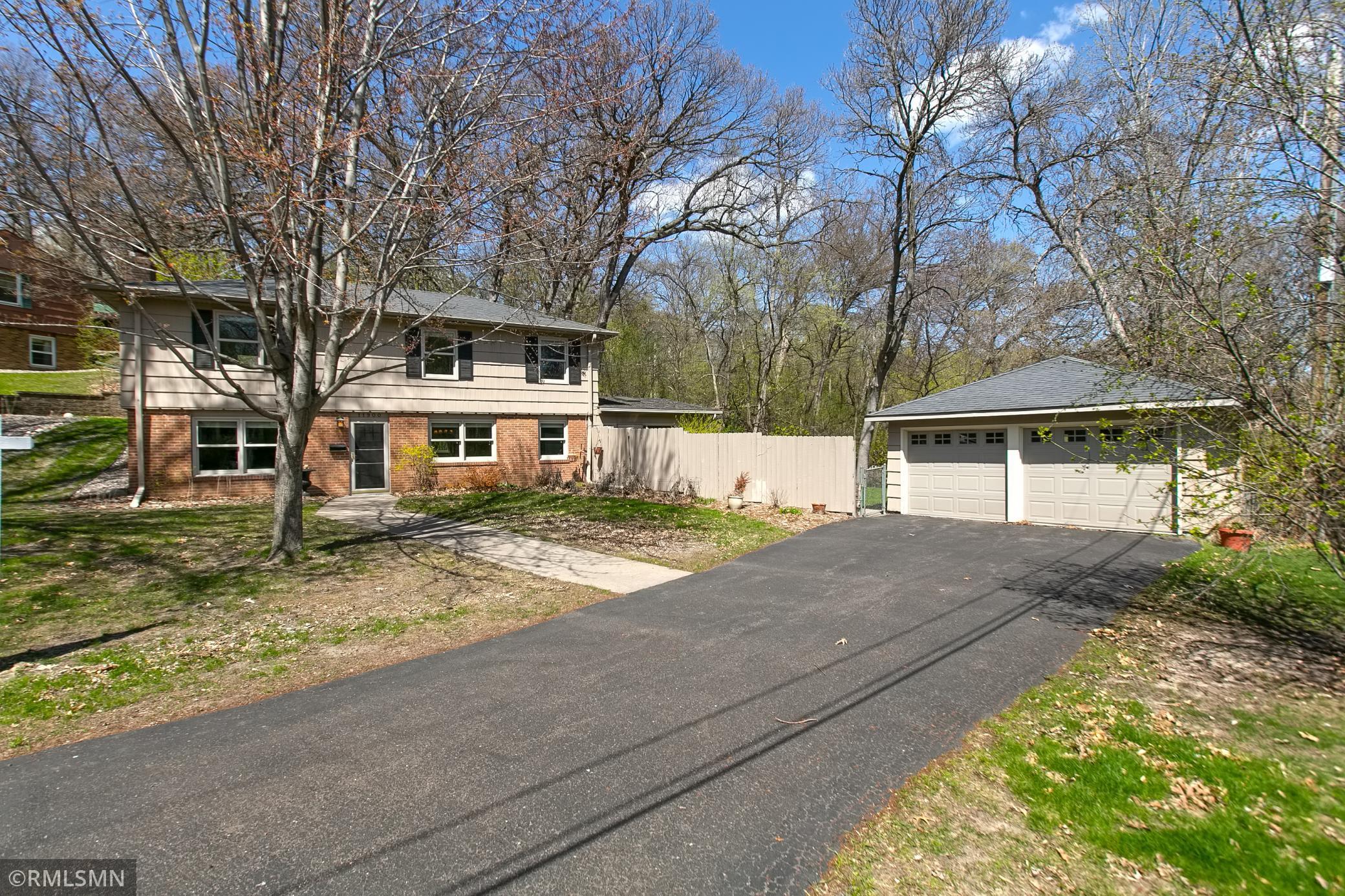 11900 James Road Minnetonka, MN 55343 - Photo 1 of 1 Gallery Image 1