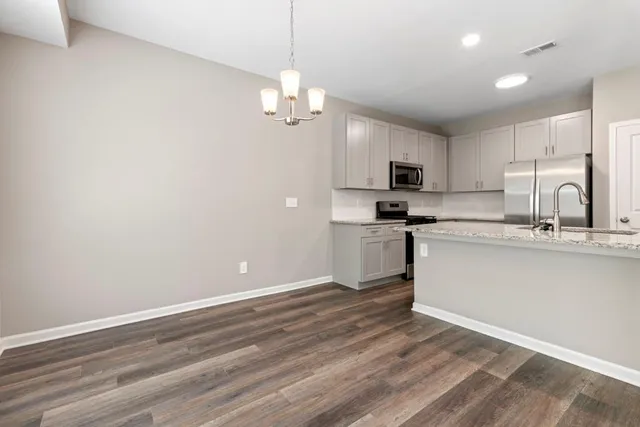 $2,350 | 1010 Valley Rock Drive, Lithonia, GA 30058