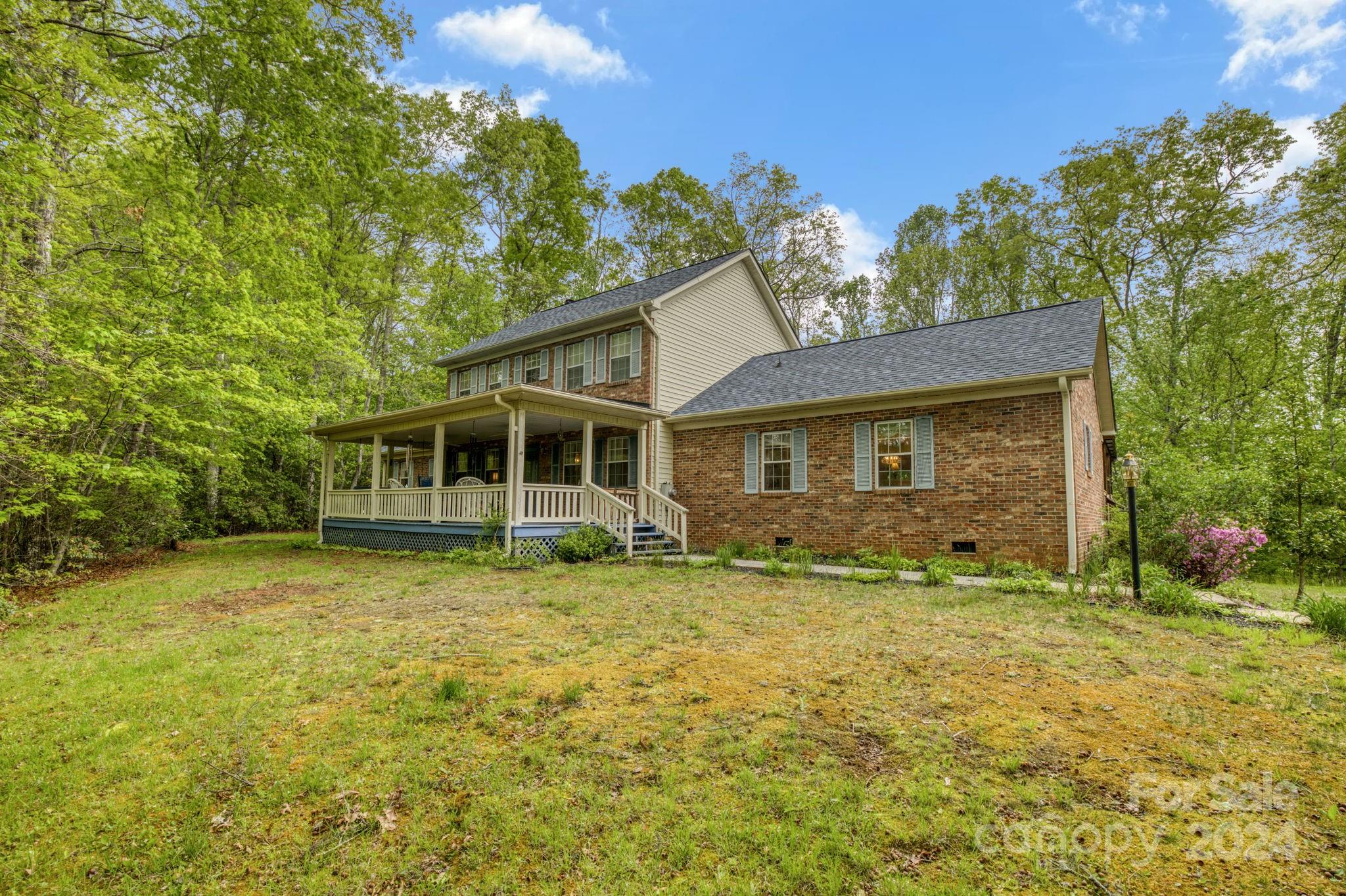 1886 Tanasee Gap Road Balsam Grove, NC 28708 - Photo 3 of 38 Gallery Image 3