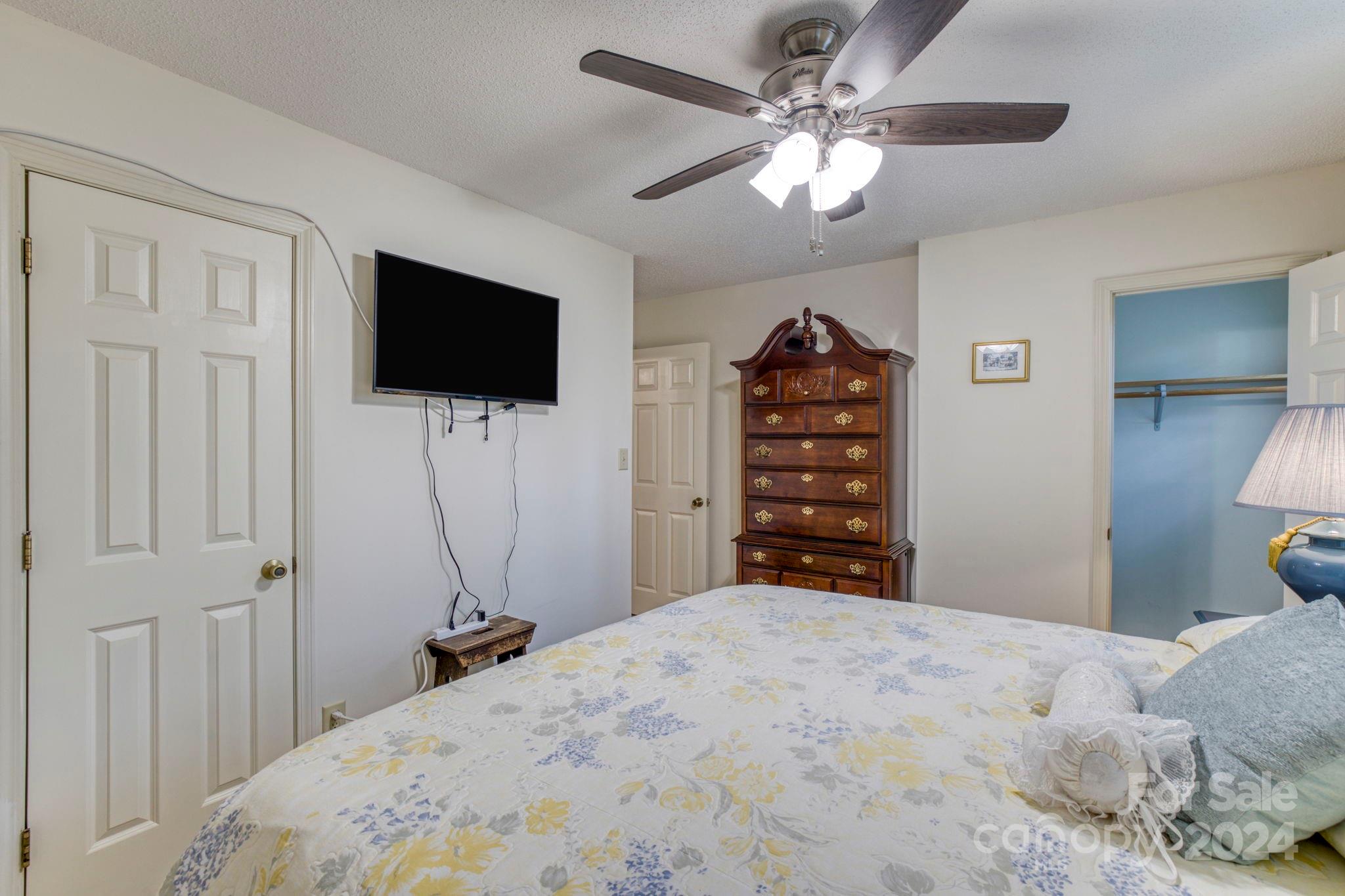 1886 Tanasee Gap Road Balsam Grove, NC 28708 - Photo 34 of 38 Gallery Image 34