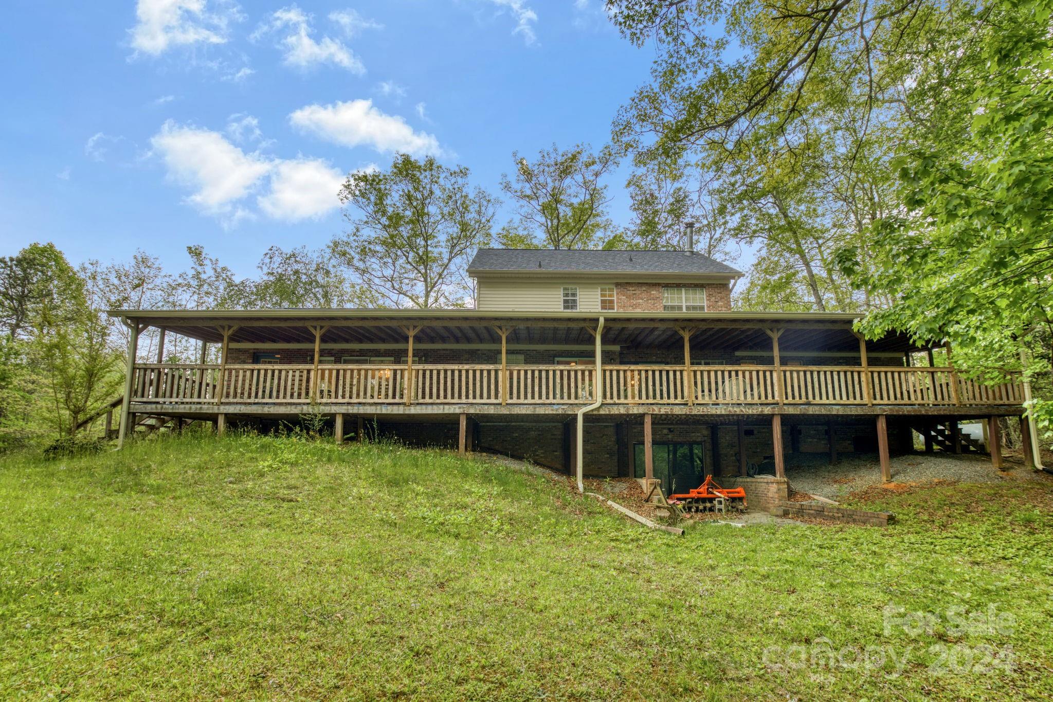 1886 Tanasee Gap Road Balsam Grove, NC 28708 - Photo 7 of 38 Gallery Image 7