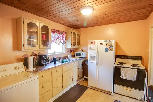 $49,500 | 525 Denby Street, Carlinville, IL 62626