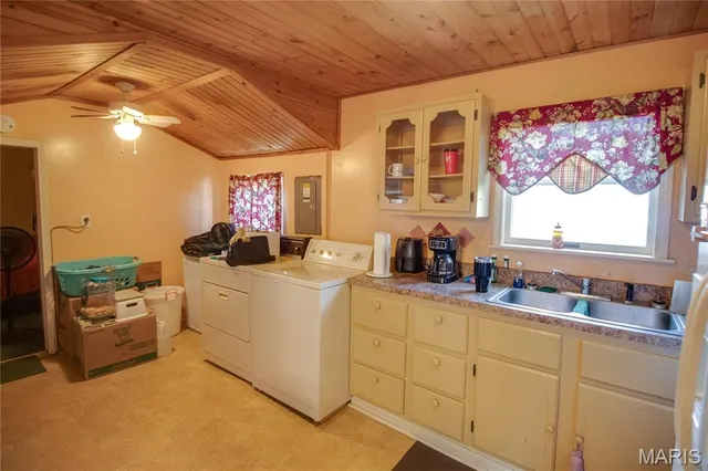 $49,500 | 525 Denby Street, Carlinville, IL 62626