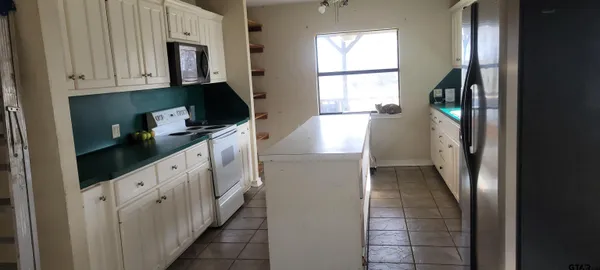 $699,500 | 766 County Road 4640, Winnsboro, TX 75494