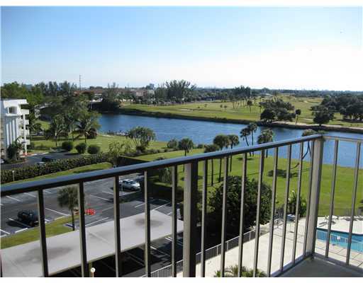 336 Golfview Road, Unit 7070 North Palm Beach, FL 33408 - Photo 1 of 16 Primary Photo