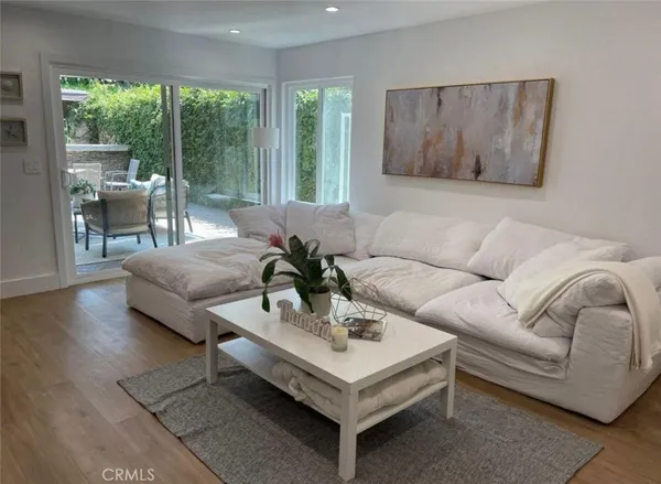 $9,000 | 24614 Calle Ardilla, Calabasas, CA 91302
