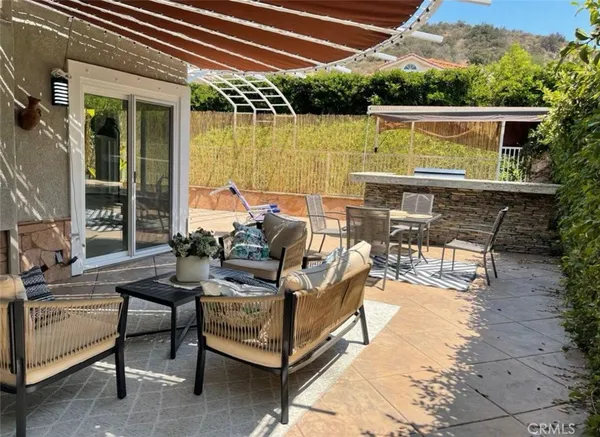 $9,000 | 24614 Calle Ardilla, Calabasas, CA 91302