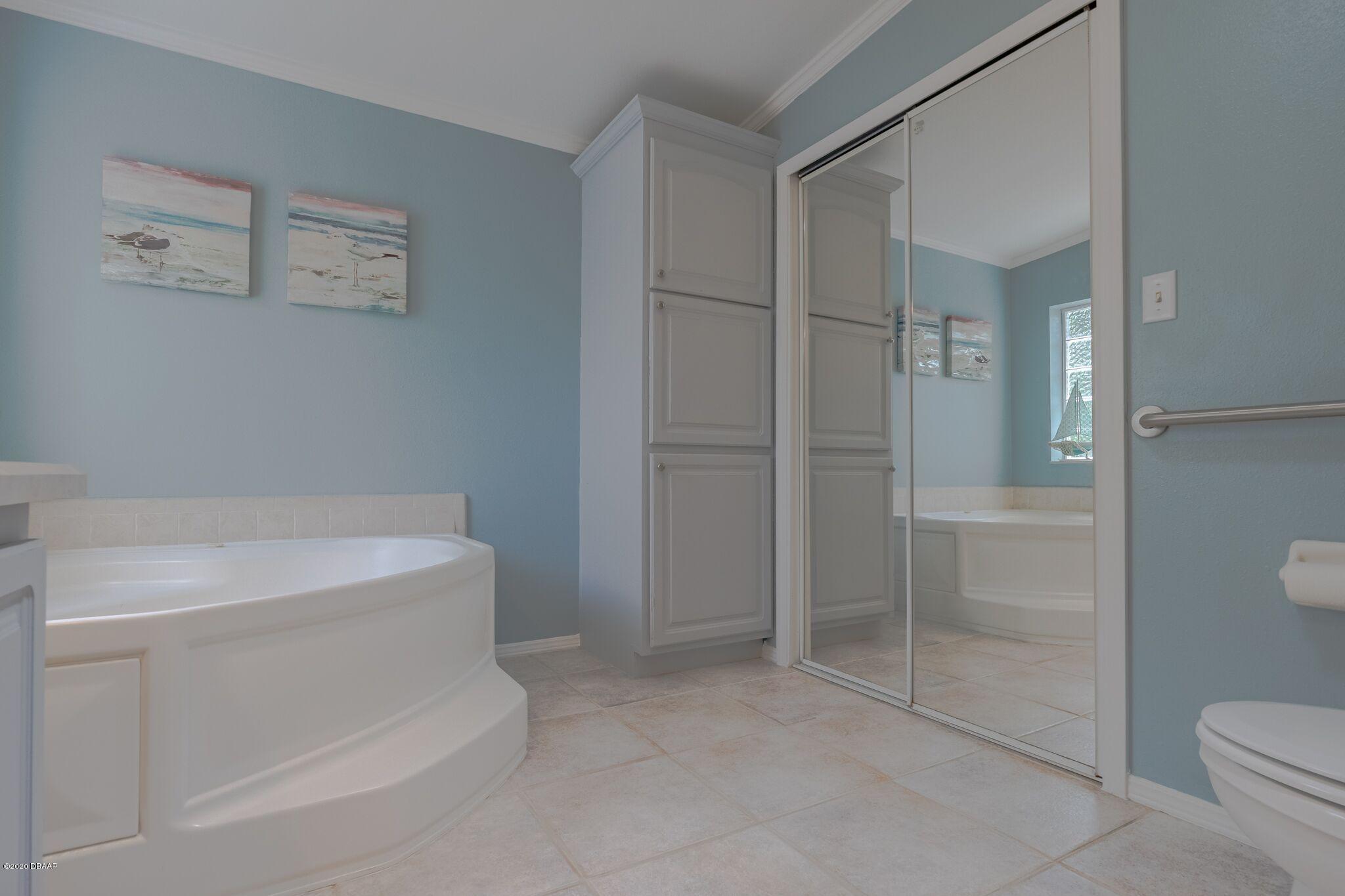 775 Navigators Way Edgewater, FL 32141 - Photo 17 of 51 Master Bath 2