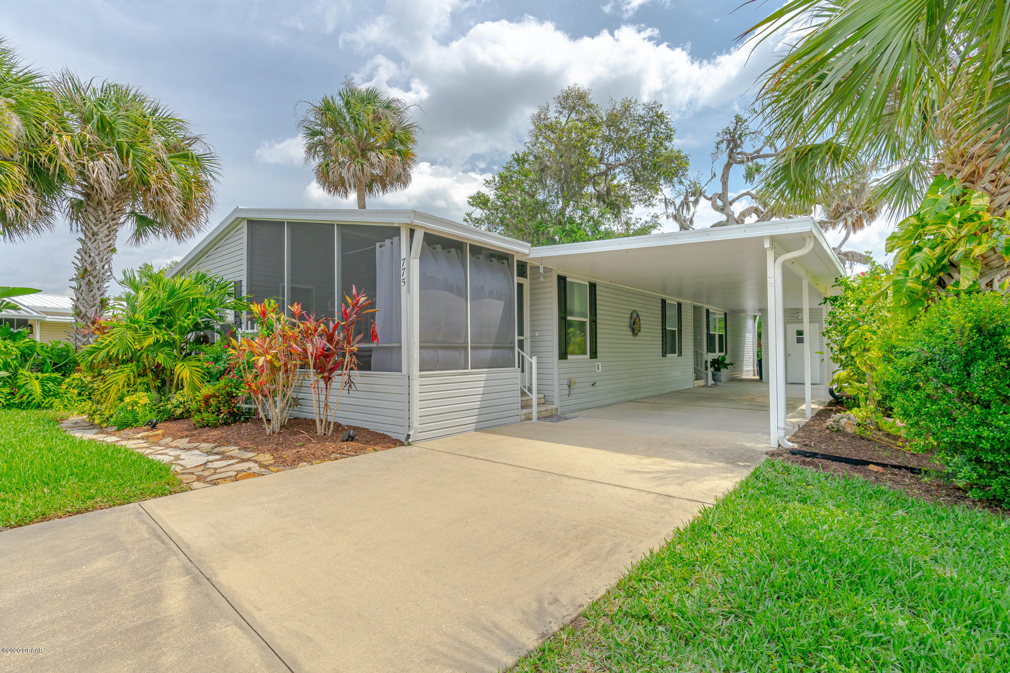 775 Navigators Way Edgewater, FL 32141 - Photo 3 of 51 Front Porch