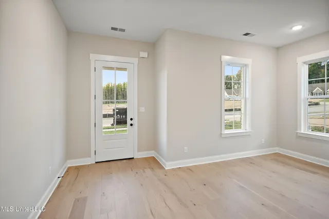 $396,900 | 928 Coahoma Court, Nesbit, MS 38651