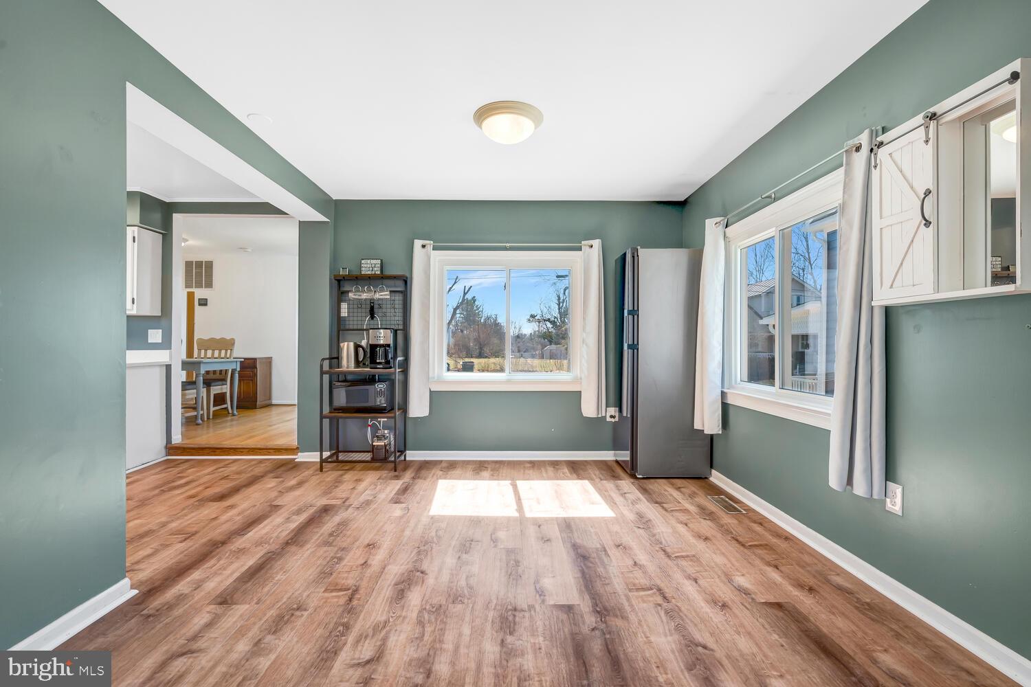 341 East G Street Purcellville, VA 20132 - Photo 5 of 68 Eat-In Kitchen