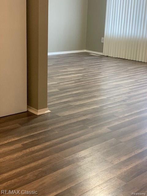 42506 Saratoga Road Canton, MI 48187 - Photo 18 of 32