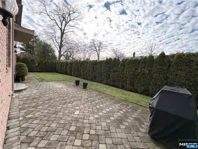 $15,000 | 22 Reiner Place, Englewood Cliffs, NJ 07632