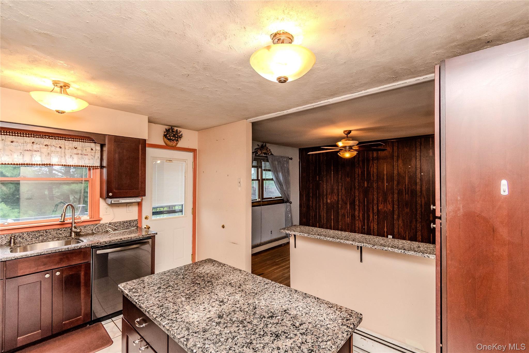 6 Bates Circle Florida, NY 10921 - Photo 22 of 50 Kitchen - looking into dining room