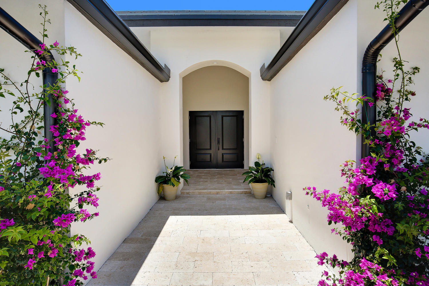 784 Northeast 71st Street Boca Raton, FL 33487 - Photo 3 of 39 784 NE 71st St Boca Raton FL-large-003-1