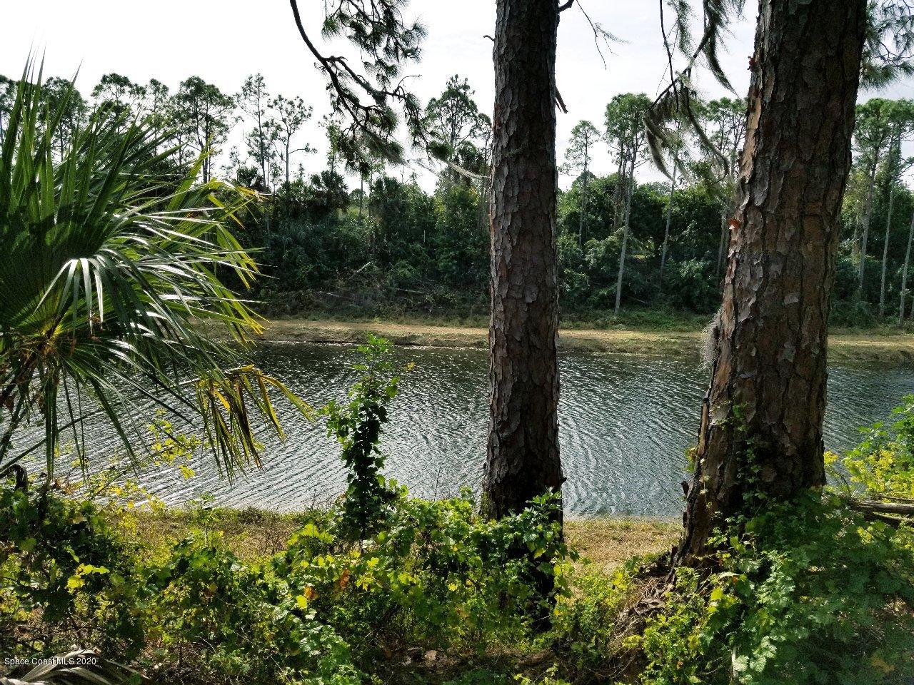 416 Hurst Road Northeast Palm Bay, FL 32907 - Photo 7 of 25 07