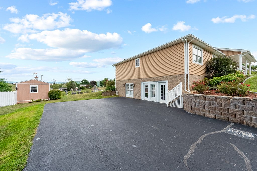 409 Whispering Pines Road Max Meadows, VA 24360 - Photo 85 of 100 Gallery Image 85