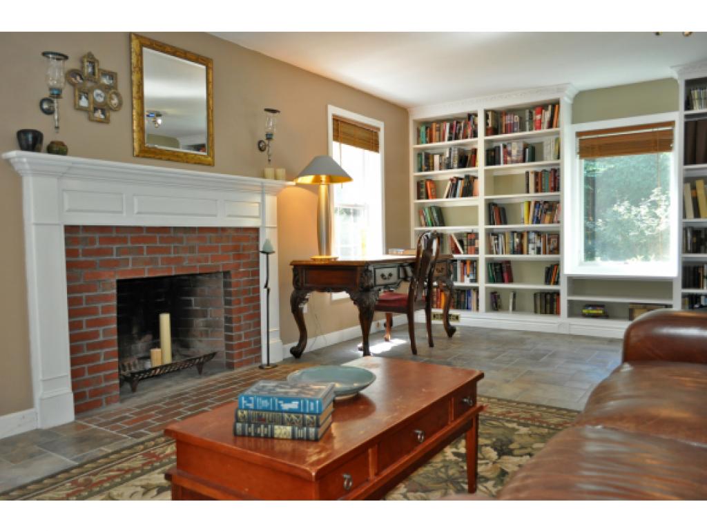 8 Emerson Road Durham, NH 03824 - Photo 2 of 31