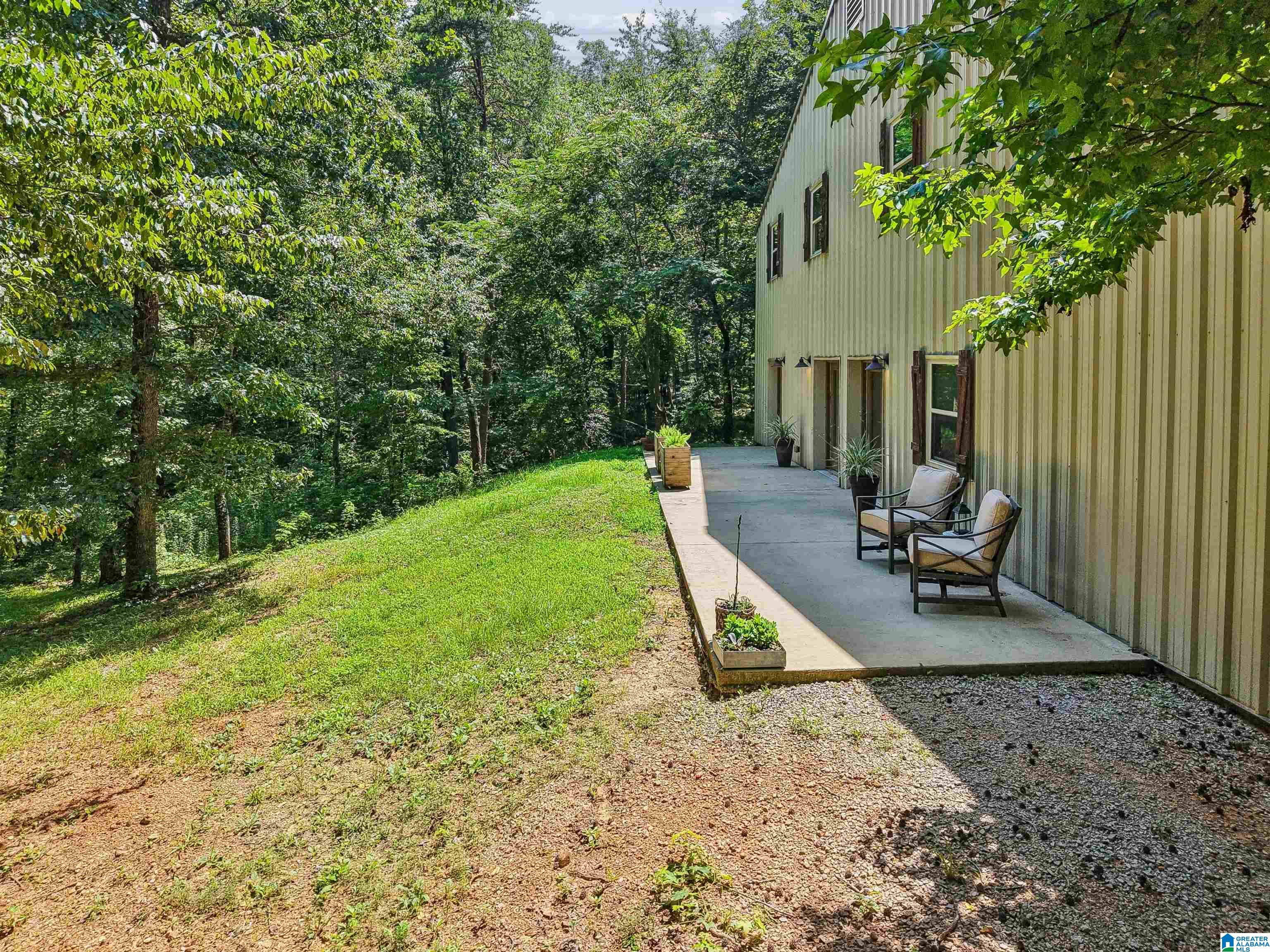 1961 Mountain View Road Birmingham, AL 35210 - Photo 11 of 49
