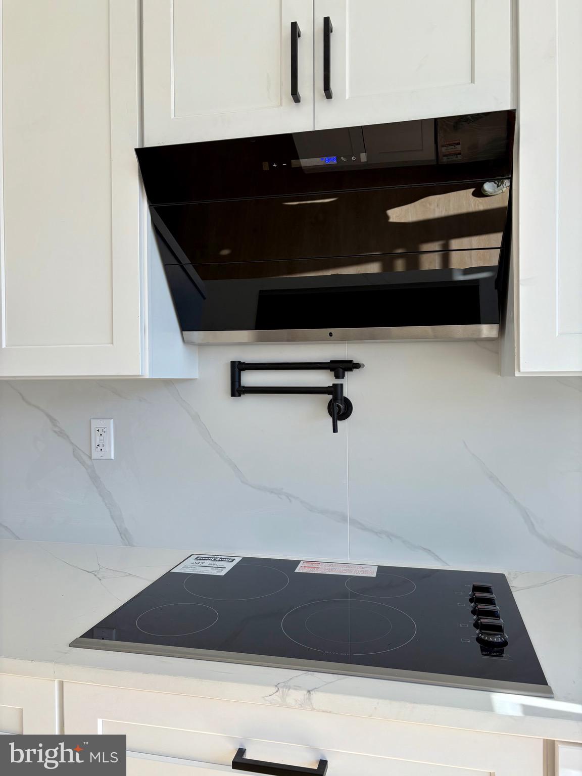 865 West Lancaster Avenue Bryn Mawr, PA 19010 - Photo 5 of 16 a close view of sink