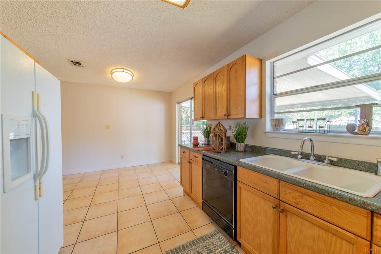 4700 Hamilton Bridge Road Pace, FL 32571 - Photo 8 of 31 Gallery Image 8
