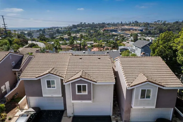 $1,325,000 | 811 Highland Drive, Solana Beach, CA 92075